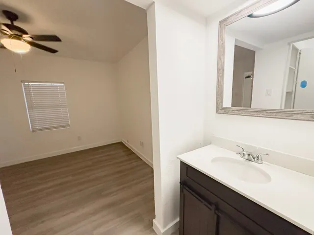 $800 | 4500 Witham Lane, Unit 104, Austin, TX 78745