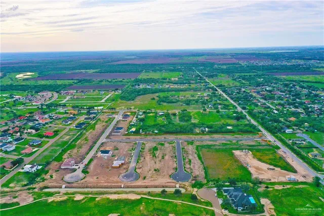 a picture of city view