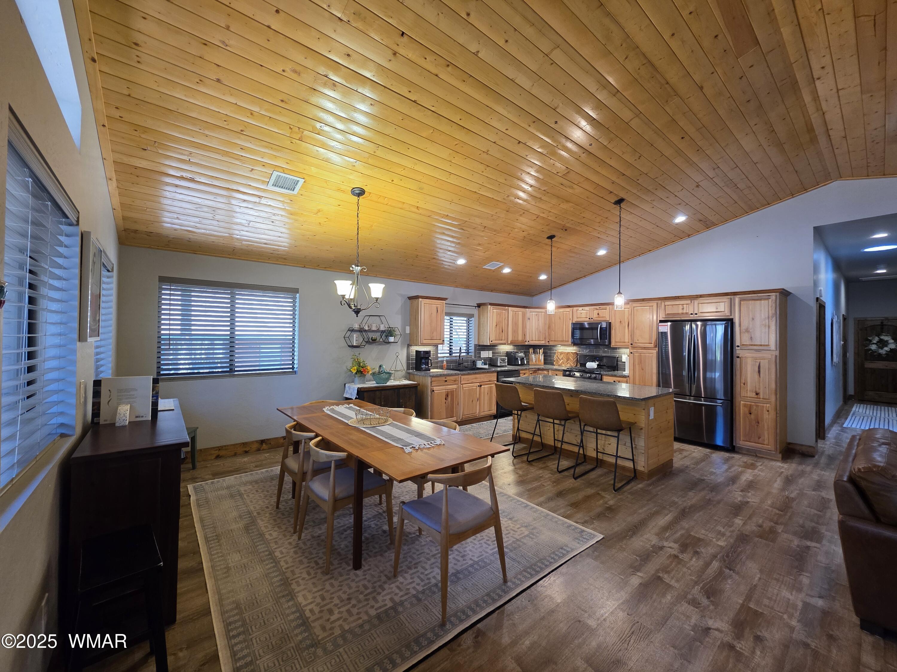 3233 Turkey Track Road Pinetop, AZ 85935 - Photo 5 of 21 20250423_111922