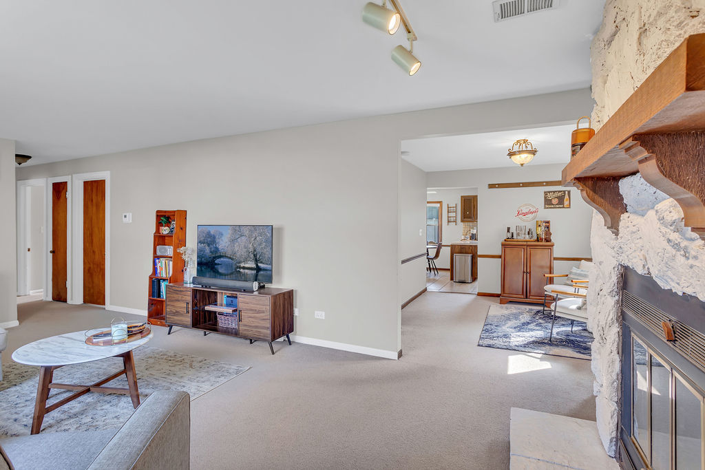 305 3rd Street Downers Grove, IL 60515 - Photo 5 of 21