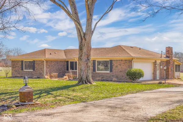 $290,000 | 15841 East 265 North, Columbus, IN 47203