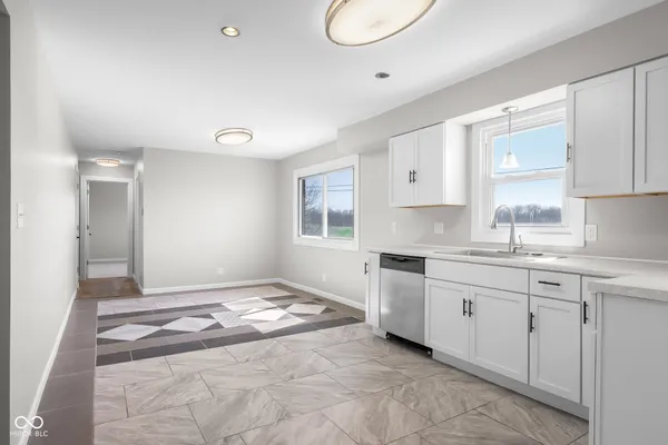 $290,000 | 15841 East 265 North, Columbus, IN 47203