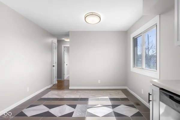 $290,000 | 15841 East 265 North, Columbus, IN 47203