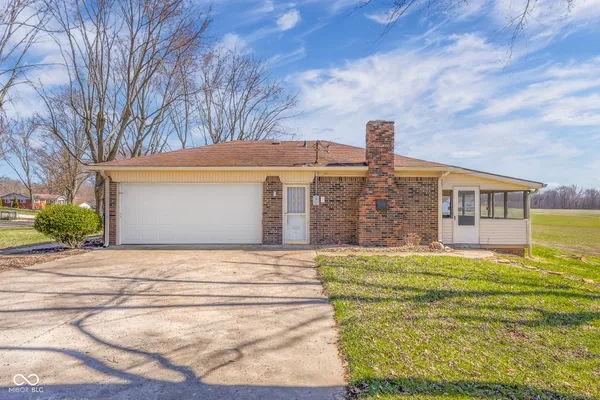 $290,000 | 15841 East 265 North, Columbus, IN 47203