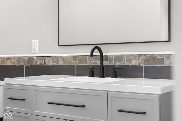 $290,000 | 15841 East 265 North, Columbus, IN 47203