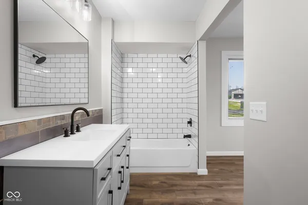 $290,000 | 15841 East 265 North, Columbus, IN 47203