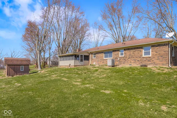 $290,000 | 15841 East 265 North, Columbus, IN 47203