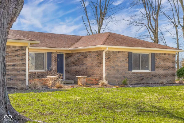 $290,000 | 15841 East 265 North, Columbus, IN 47203