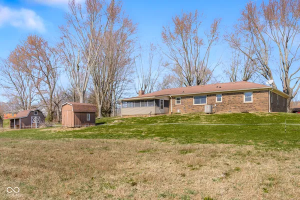 $290,000 | 15841 East 265 North, Columbus, IN 47203