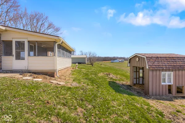 $290,000 | 15841 East 265 North, Columbus, IN 47203