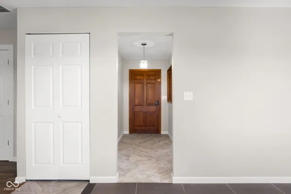 $290,000 | 15841 East 265 North, Columbus, IN 47203