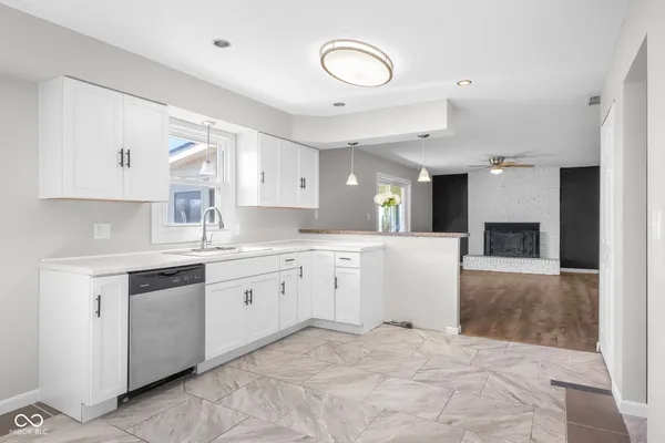 $290,000 | 15841 East 265 North, Columbus, IN 47203