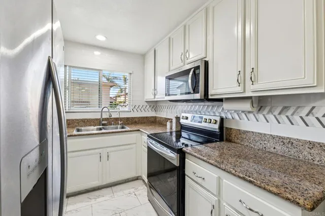 $479,000 | 792 North Mollison Avenue, Unit 9, El Cajon, CA 92021