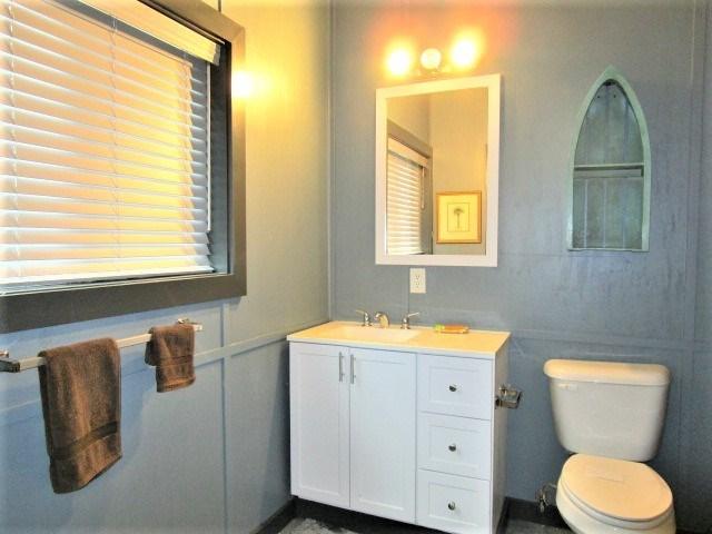 2584 Princess Pond Road Summerton, SC 29148 - Photo 28 of 31 Full Bath in Guest Suite