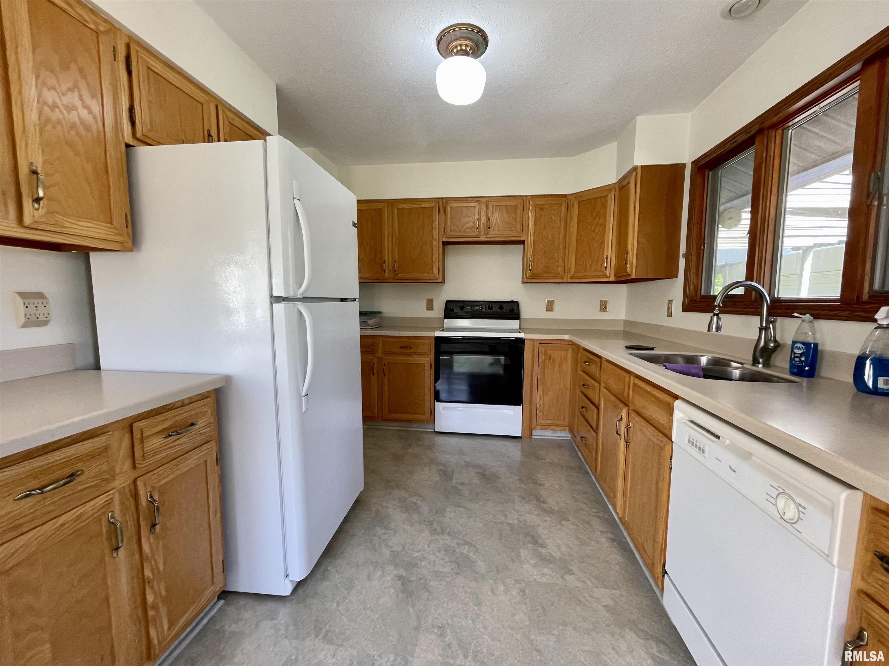 1348 Water Plant Road Murphysboro, IL 62966 - Photo 7 of 26 Gallery Image 7