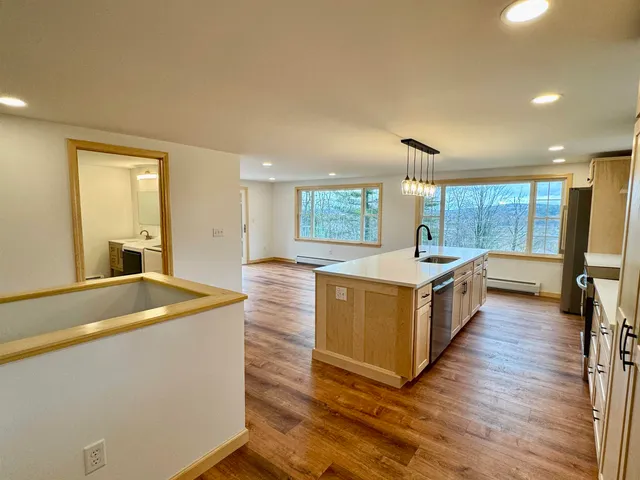 $389,500 | 122 Raymond Avenue, Newport, VT 05855