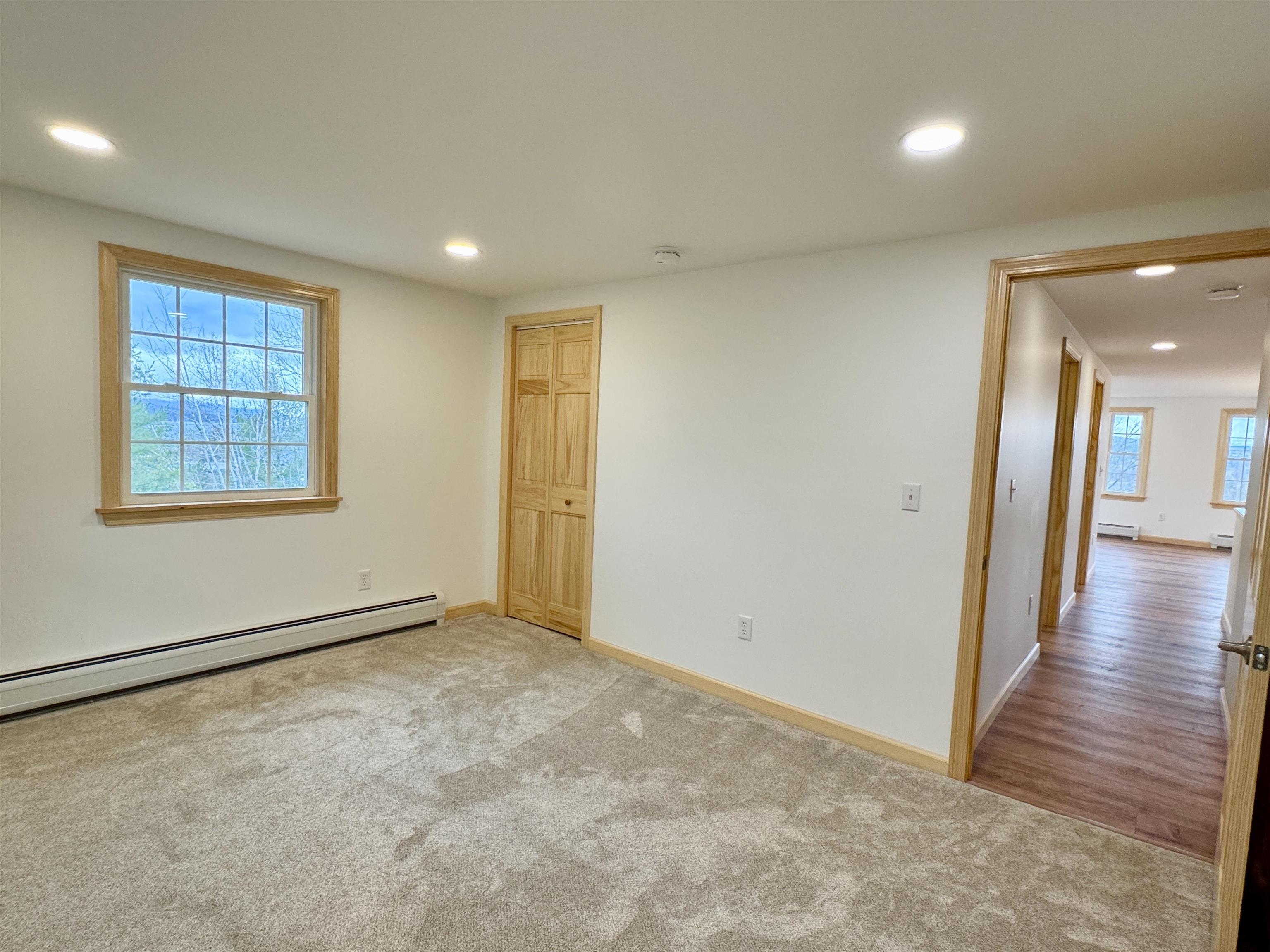 122 Raymond Avenue Newport, VT 05855 - Photo 25 of 38