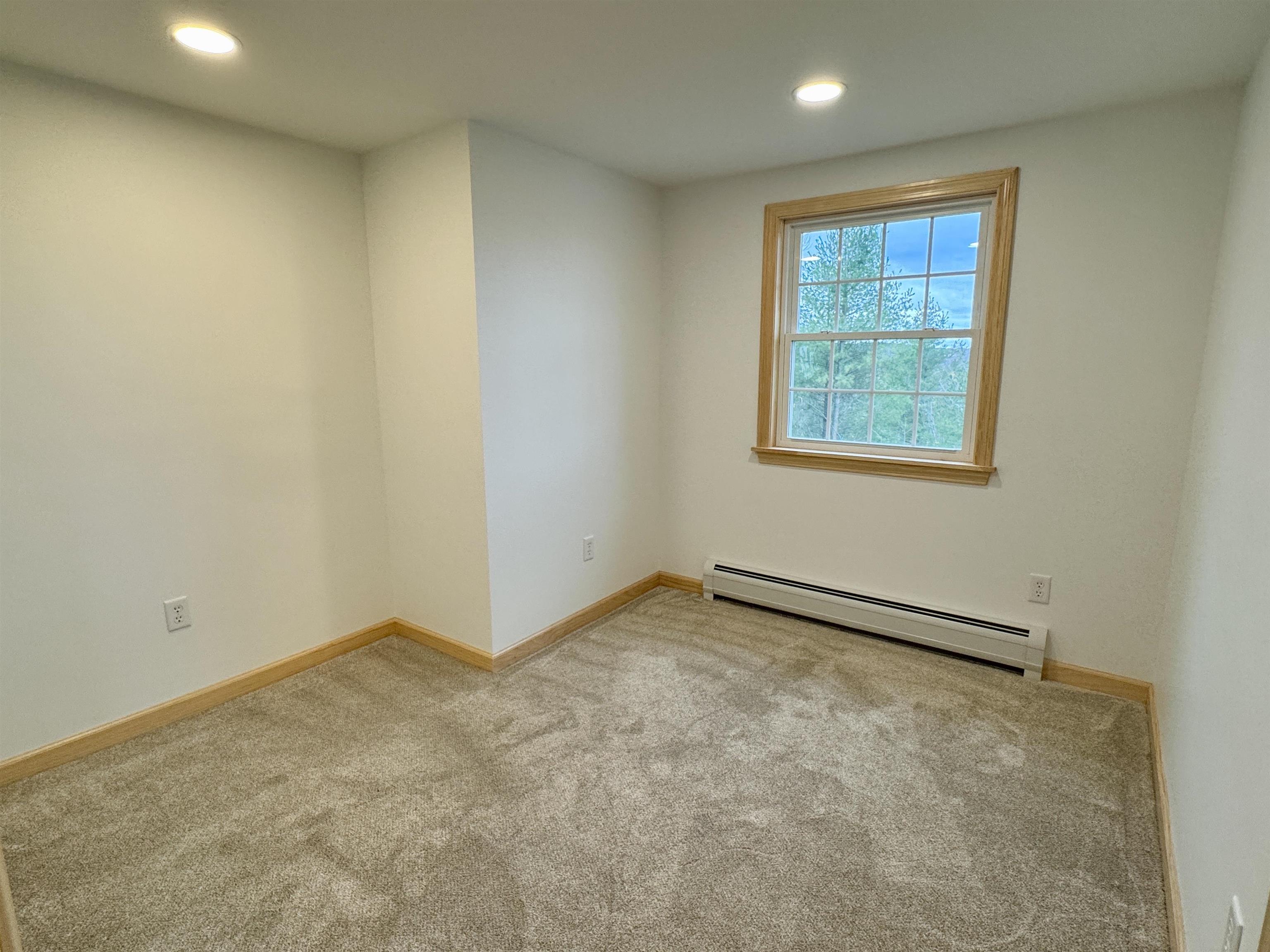 122 Raymond Avenue Newport, VT 05855 - Photo 28 of 43