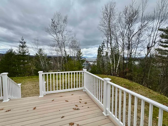 $389,500 | 122 Raymond Avenue, Newport, VT 05855