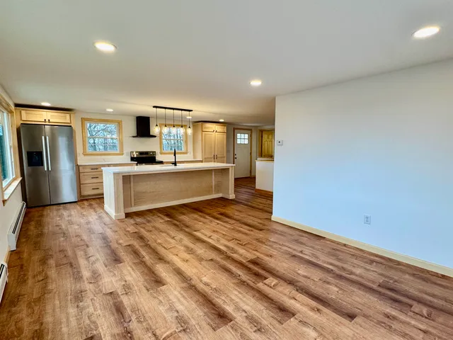 $389,500 | 122 Raymond Avenue, Newport, VT 05855