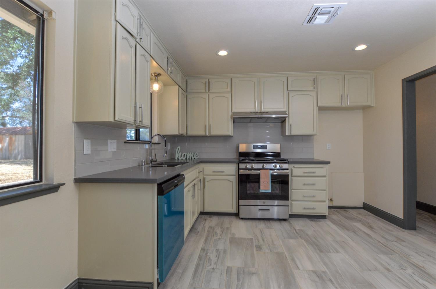 31520 Sioux Road Coarsegold, CA 93614 - Photo 6 of 23 Gallery Image 6