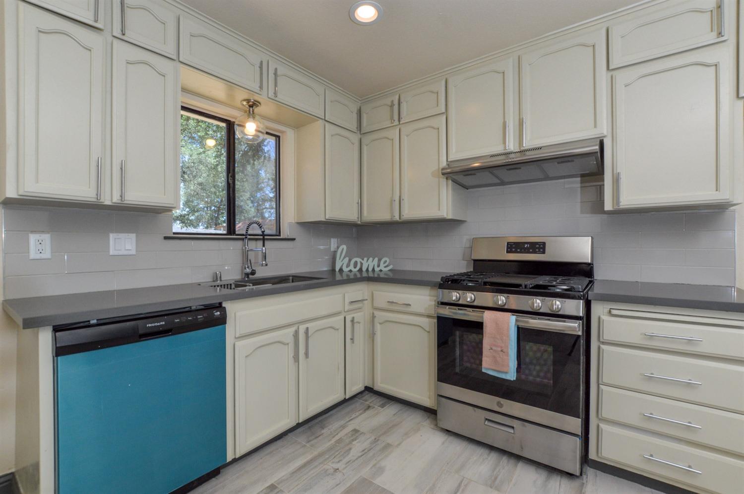 31520 Sioux Road Coarsegold, CA 93614 - Photo 7 of 23 Gallery Image 7