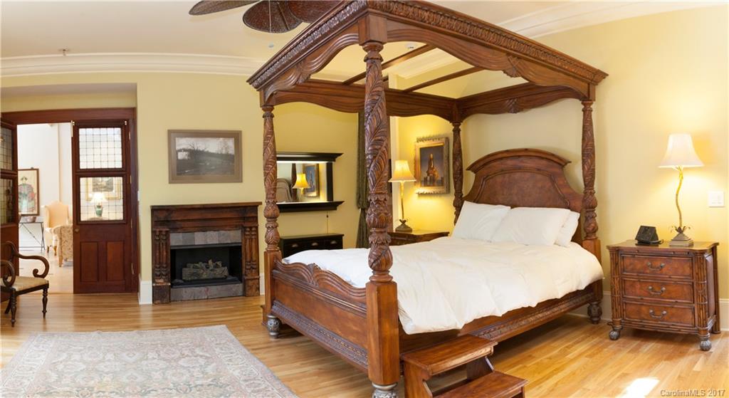 5836 Gate Post Road Charlotte, NC 28211 - Photo 14 of 24 Gallery Image 14
