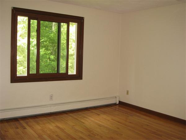 29 Reynolds Road Wakefield, MA 01880 - Photo 12 of 17 Gallery Image 12