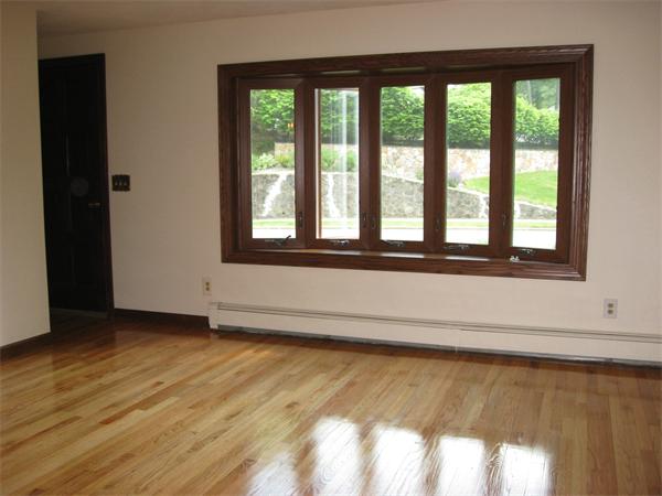 29 Reynolds Road Wakefield, MA 01880 - Photo 6 of 17 Gallery Image 6