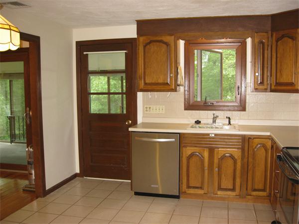 29 Reynolds Road Wakefield, MA 01880 - Photo 10 of 17 Gallery Image 10