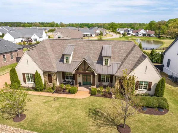 $829,500 | 1080 Greenbrier Lakes Boulevard, Piperton, TN 38017