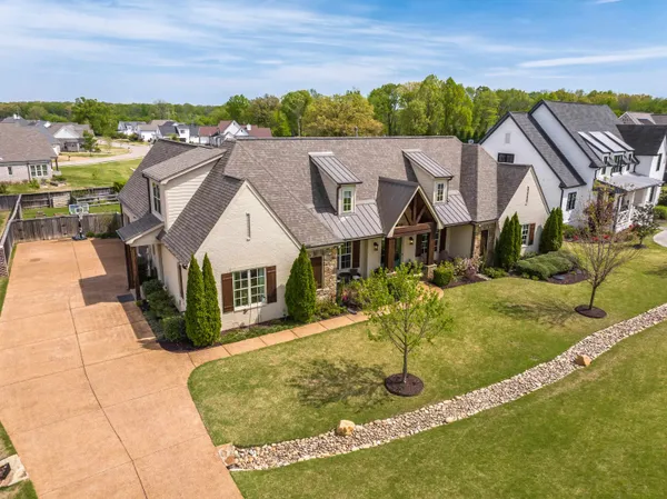 $829,500 | 1080 Greenbrier Lakes Boulevard, Piperton, TN 38017