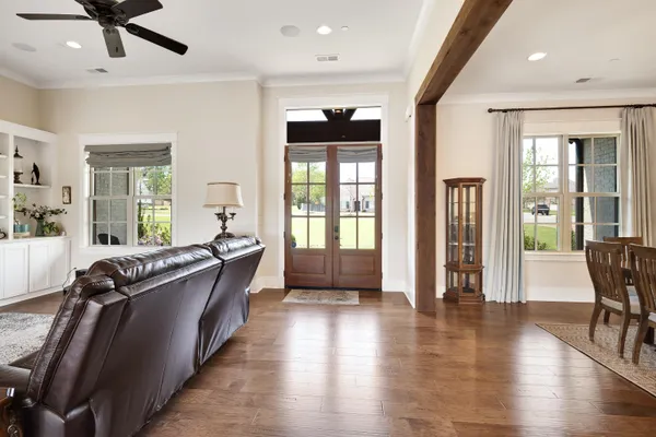 $829,500 | 1080 Greenbrier Lakes Boulevard, Piperton, TN 38017