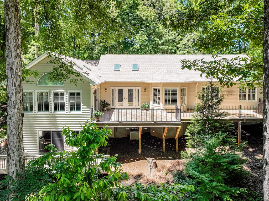 209 Berwick Court Seneca, SC 29672 - Photo 2 of 50