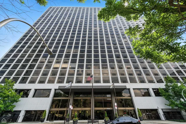$275,000 | 4343 North Clarendon Avenue, Unit 2317, Chicago, IL 60613