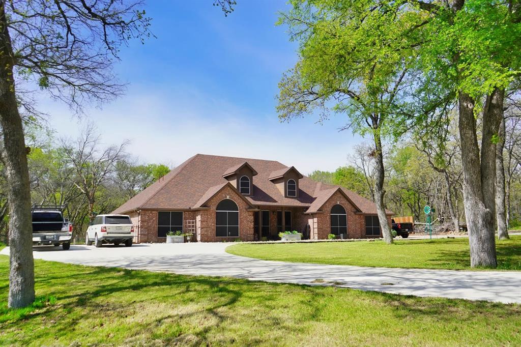 286 West Ridge Street Decatur, TX 76234 - Photo 1 of 35