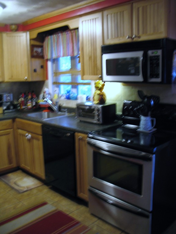 7 David Road Framingham, MA 01701 - Photo 11 of 19 Gallery Image 11