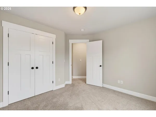 $699,000 | 297 Northeast Regan Hill Loop, Estacada, OR 97023