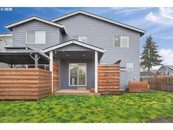 $699,000 | 297 Northeast Regan Hill Loop, Estacada, OR 97023