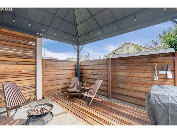 $699,000 | 297 Northeast Regan Hill Loop, Estacada, OR 97023