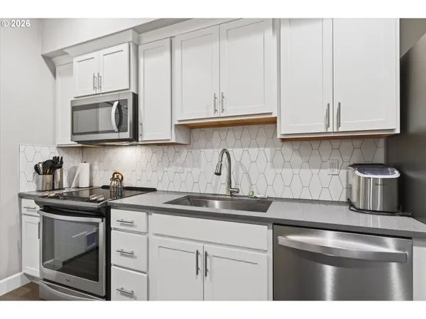 $699,000 | 297 Northeast Regan Hill Loop, Estacada, OR 97023