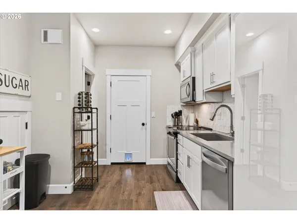 $699,000 | 297 Northeast Regan Hill Loop, Estacada, OR 97023