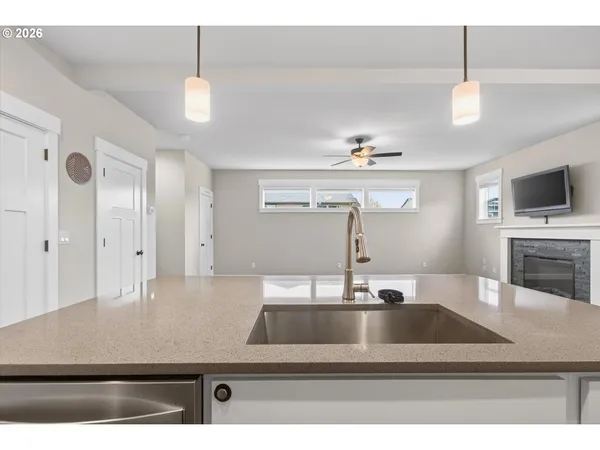 $699,000 | 297 Northeast Regan Hill Loop, Estacada, OR 97023