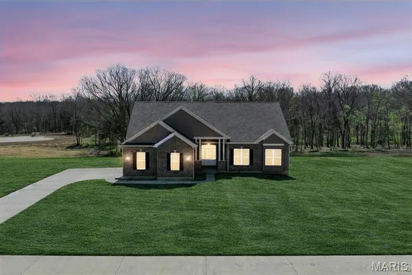 $773,095 | 308 Schaper Estates Crossing, Foristell, MO 63348