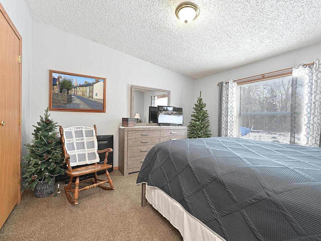 27244 Bass Brook Lane Cohasset, MN 55721 - Photo 19 of 34