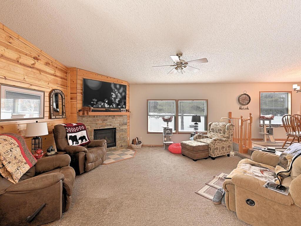 27244 Bass Brook Lane Cohasset, MN 55721 - Photo 4 of 34