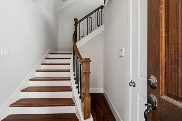 $2,950 | 6759 Highclere Manor Lane, Houston, TX 77055