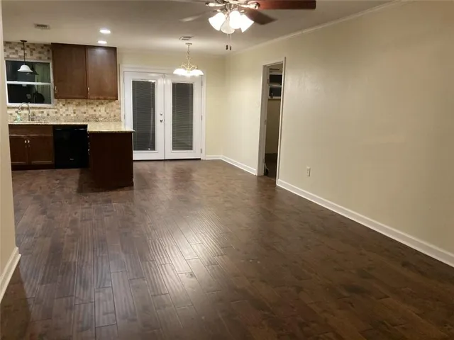 $1,900 | 5629 Rosalie Court, Metairie, LA 70003