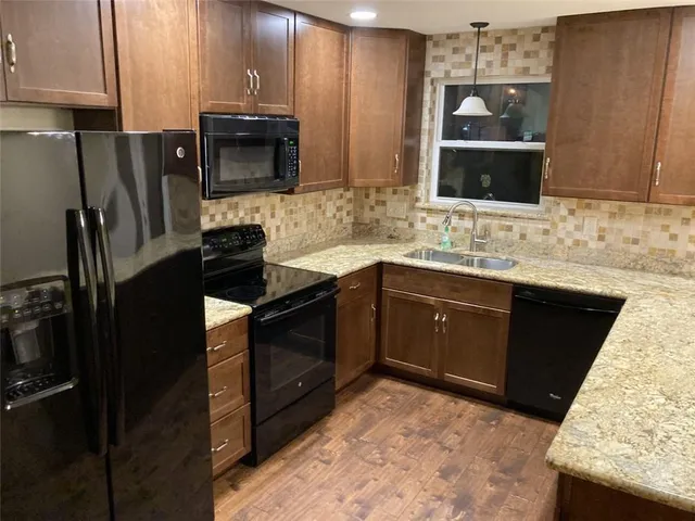 $1,900 | 5629 Rosalie Court, Metairie, LA 70003