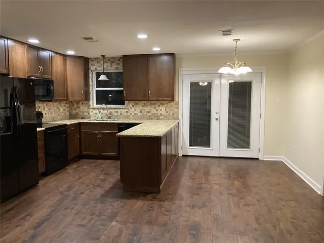 $1,900 | 5629 Rosalie Court, Metairie, LA 70003